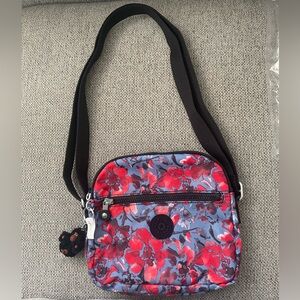NWT Kipling Keefe Crossbody Bag in Festive Floral